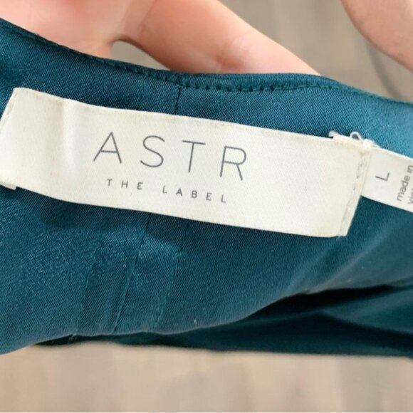 ASTR Women’s Blouse Cropped Surplice Wrap neckline Satin Emerald Green Size L - Picture 8 of 10